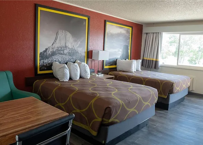 Super 8 Hotel